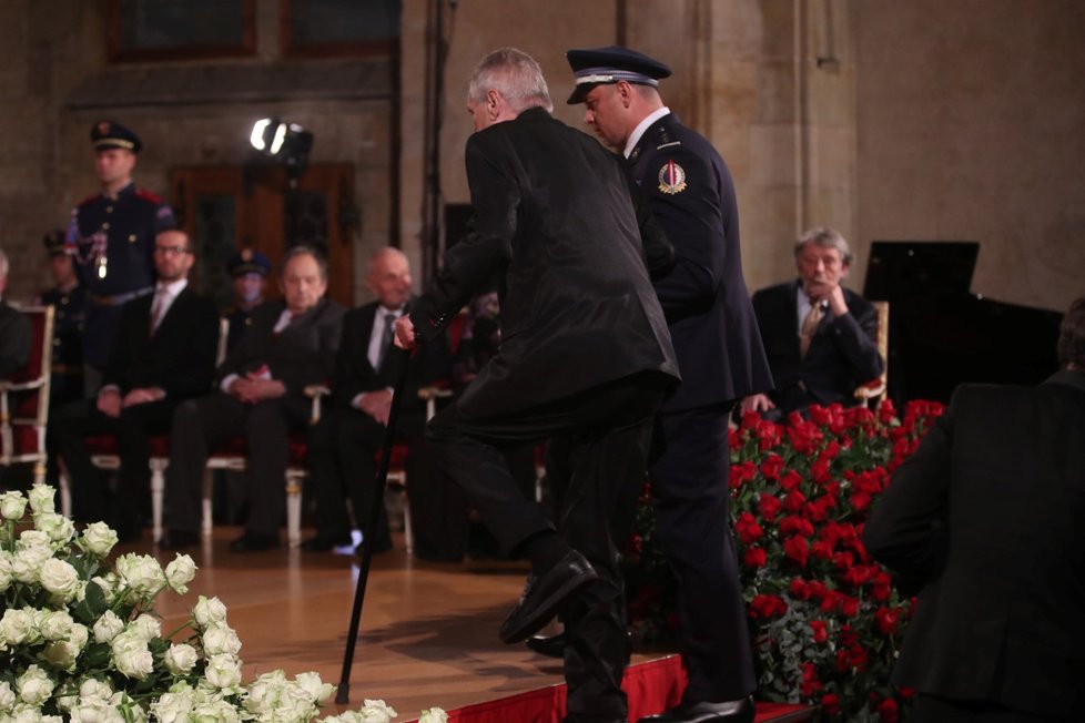 Miloš Zeman na předávání státních vyznamenání (28. 10. 2018)