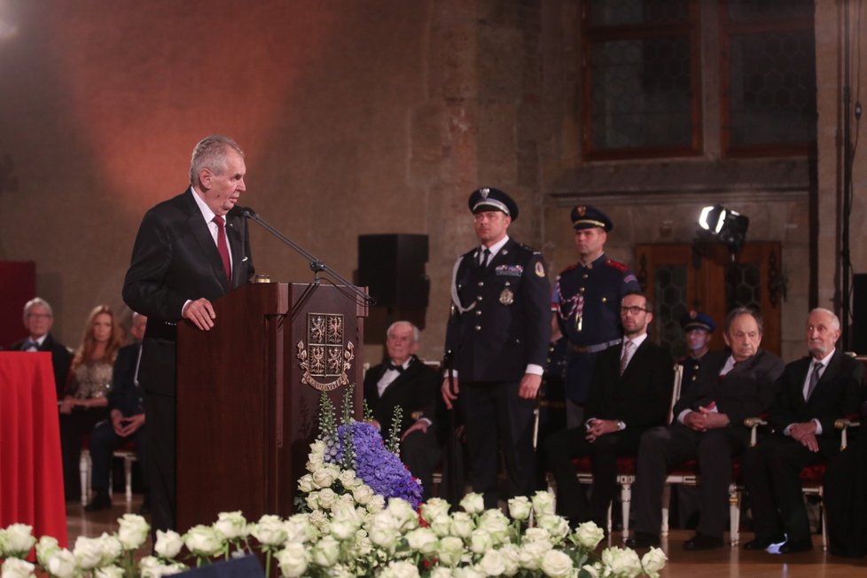 Miloš Zeman při projevu na předávání státních vyznamenání (28. 10. 2018)