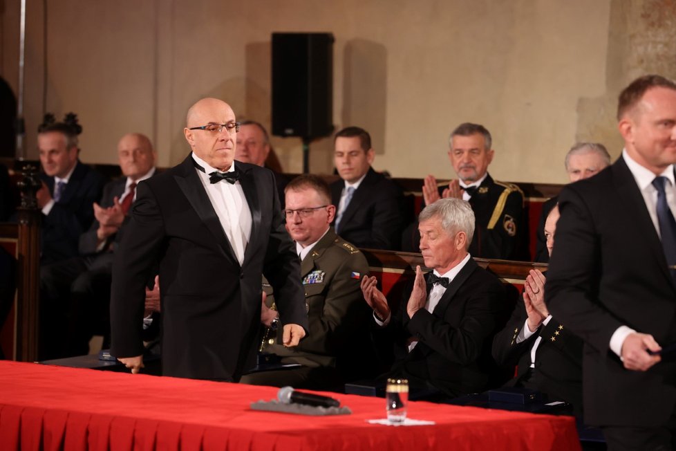 Gevorg Avetisjan při převzetí státního vyznamenání.