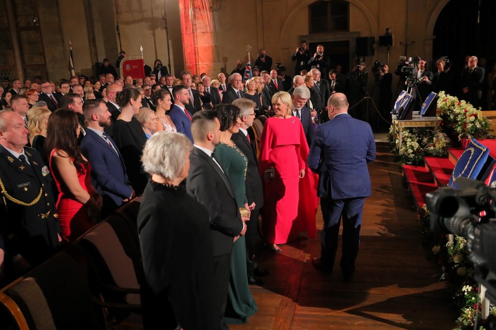 Předávání státních vyznamenání: Prezident Petr Pavel s první dámou (28.10.2023)