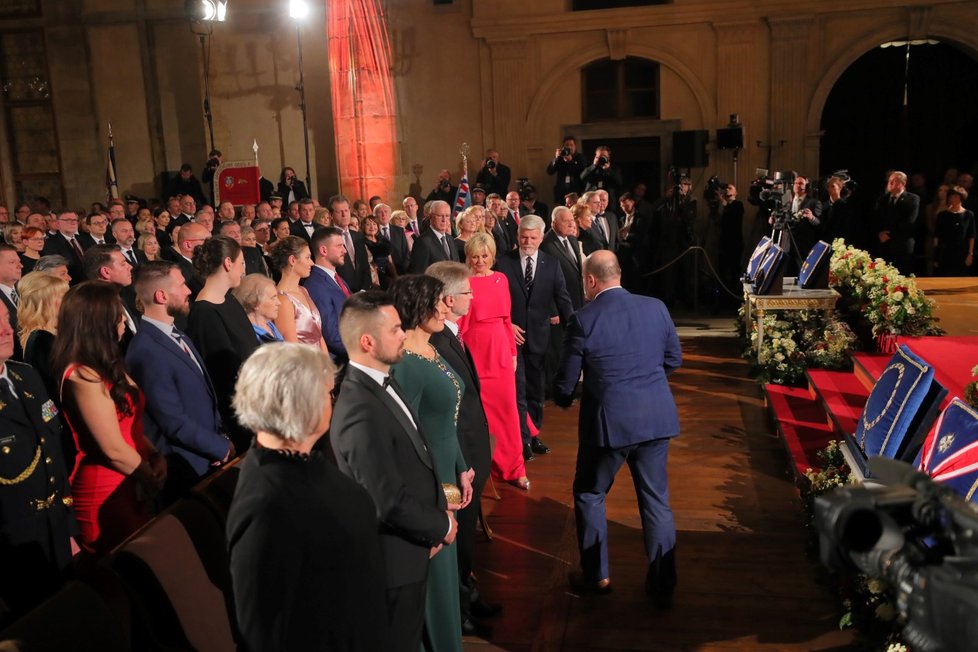 Předávání státních vyznamenání: Prezident Petr Pavel s první dámou (28.10.2023)