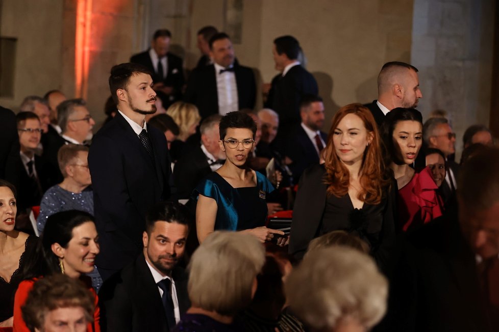 Státní vyznamenání 2025: Olga Richterová a Bartošova manželka Lydie Franka (28.10.2025) Státní vyznamenání 2025: Olga Richterová a Bartošova manželka Lydie Franka (28.10.2025)