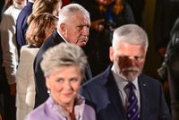 Top momenty Pavlových metálů: Ostrý projev i pohled Klause, Babiš s Monikou i Nečasovi