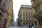Budovu bývalého Tuzexu koupila společnost I.J.O. Prague Investments za 355 milionů korun.