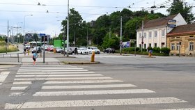 Dopravu v Brně omezuje stavba městského okruhu.Na Tomkově náměstí nepojedou tramvaje.