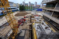 Stavby domů v Česku zdraží? Stát řeší, jak se vypořádat s novou směrnicí z Bruselu