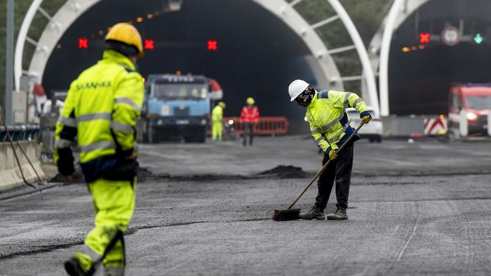 Kvůli situaci na Blízkém východě zaznamenalo zvýšení nákladů 86 procent českých stavebních firem. Kvůli situaci na Blízkém východě zaznamenalo zvýšení nákladů 86 procent českých stavebních firem.