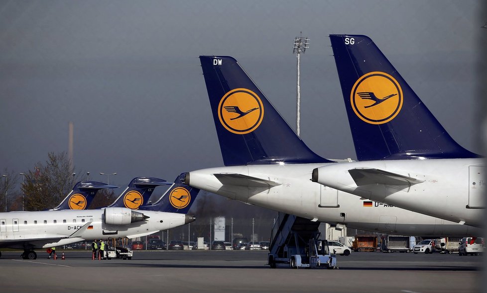 Lufthansa se potýká už druhý den se stávkou, během dvou dnů ruší na 1900 spojů.