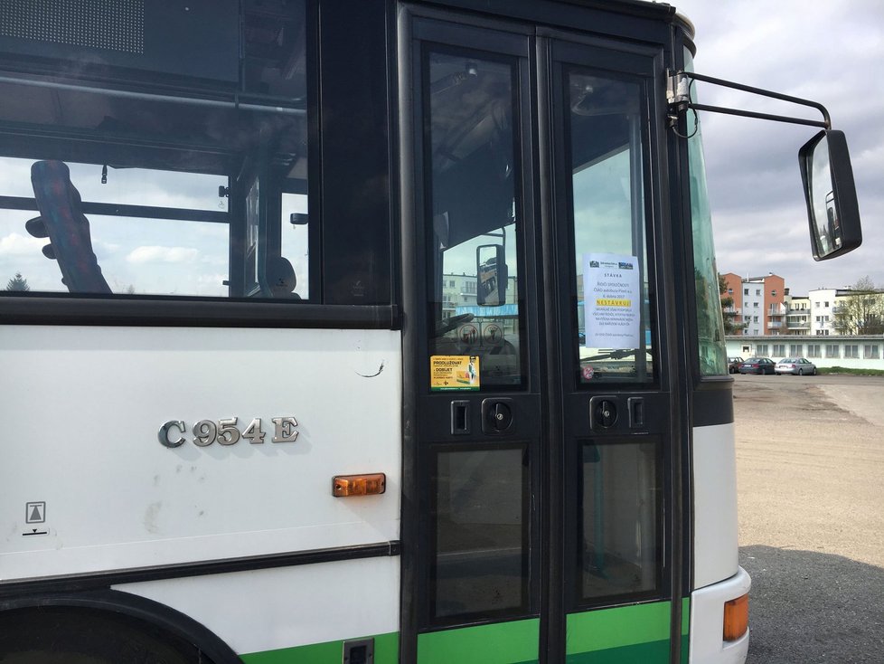 V Plzeňském kraji řidiči autobusů nestávkují, dostali přidáno. Podporují ale kolegy v ostatních regionech.