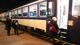 České dráhy vypravily z Vyškova na Brno kvůli stávce řidičů autobusů mimořádný vlak v 5:17.