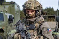 „Česko padouch NATO.“ Vlivný list popsal, jak snížení výdajů na obranu štve Washington i spojence