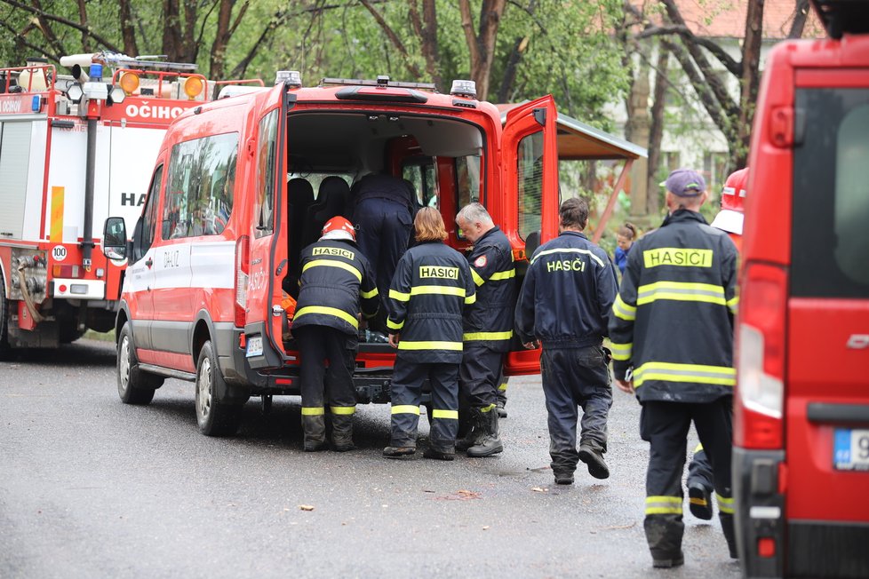 Silná bouře poničila také obec Stebno na Lounsku.