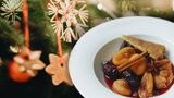Staročeská muzika! Připravte si tradiční vánoční dezert plný ovoce a koření!