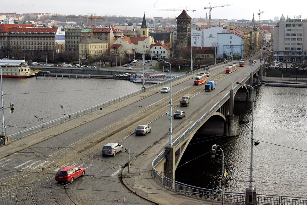 Štefánikův most v Praze roku 2007