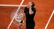 Stefanos Tsitsipas je poprvé v semifinále French Open