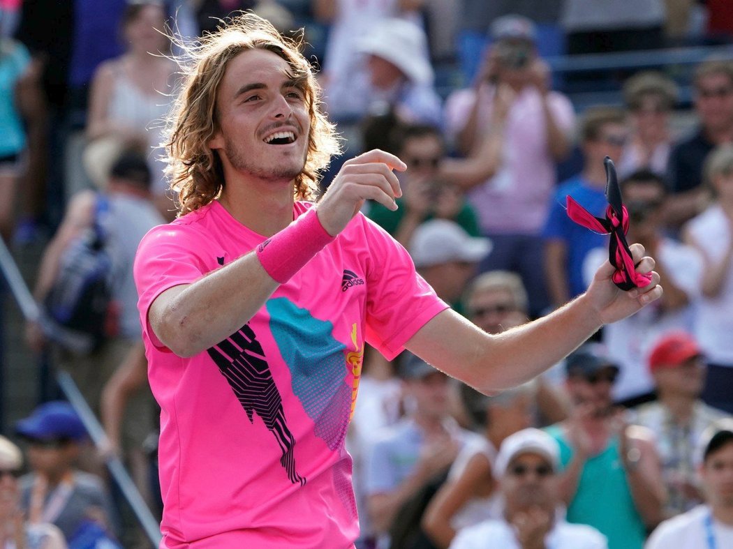 Řecký talent Stefanos Tsitsipas dotáhl svou překvapivou pouť tenisovým turnajem v Torontu až do finále.