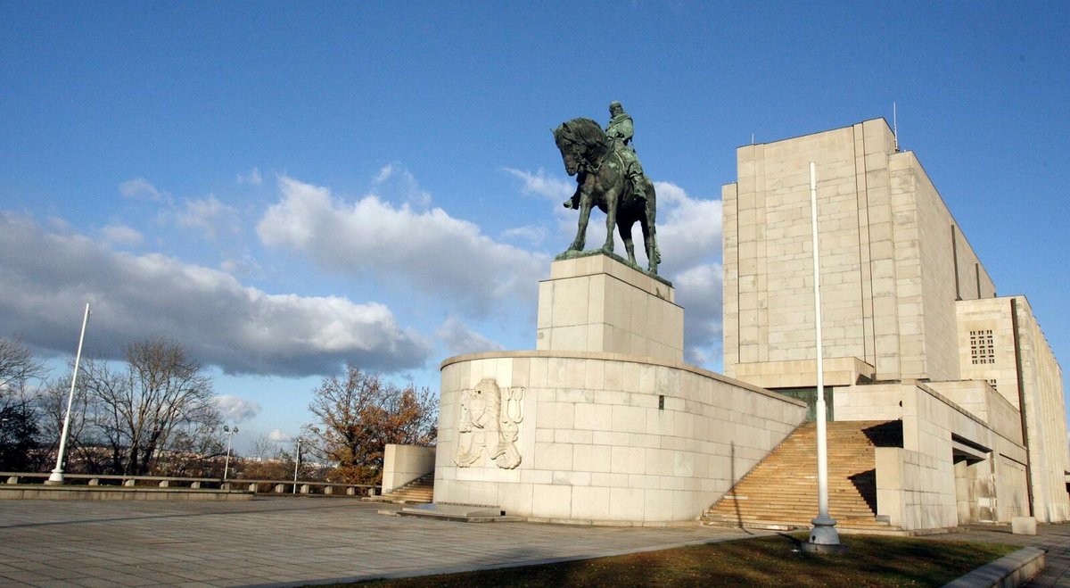 Památník na Vítkově je dílem jeho dědečka. Honza se před dvěma roky podílel na jeho rekonstrukci.