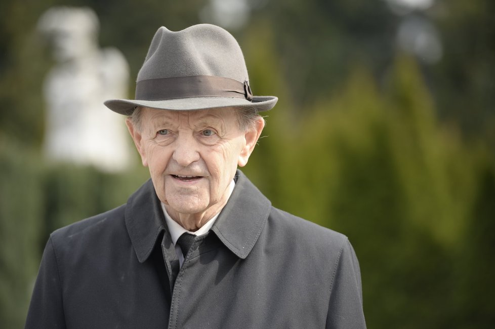 Miloš Jakeš (91) přišel i přes svůj vysoký věk