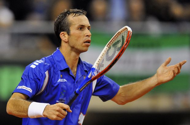 Radek Štěpánek během duelu s Ferrerem. Radek Štěpánek během duelu s Ferrerem.
