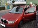 Aktuálně Štěpánka šoféruje model Škoda Fabia, o který se dělí se svým synem Lubošem