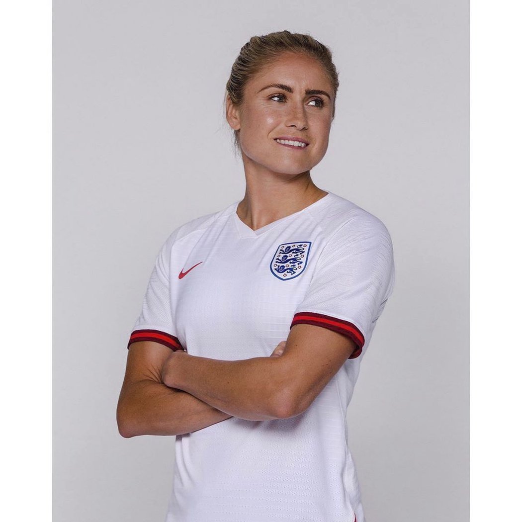 Steph Houghton je kapitánskou anglické fotbalové reprezentace žen.