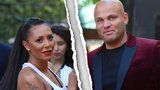 Mel B ze Spice Girls zažádala o rozvod po 10 letech manželství. Její muž ji prý bil