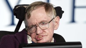 Stephen Hawking trpí amyotrofickou laterální sklerózou.