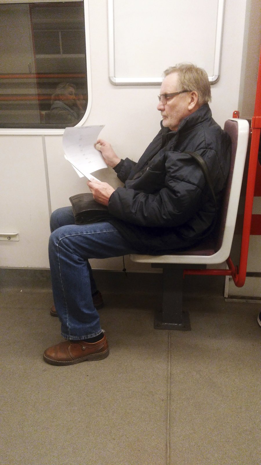 Jiří Štěpnička si udělal kancelář v metru.