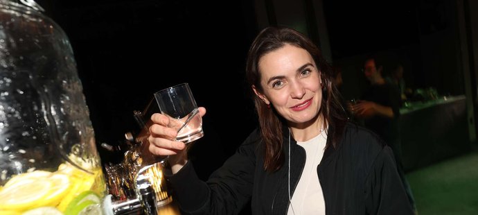 Premiéra seriálu Štěstíčku naproti: Sarah Haváčová