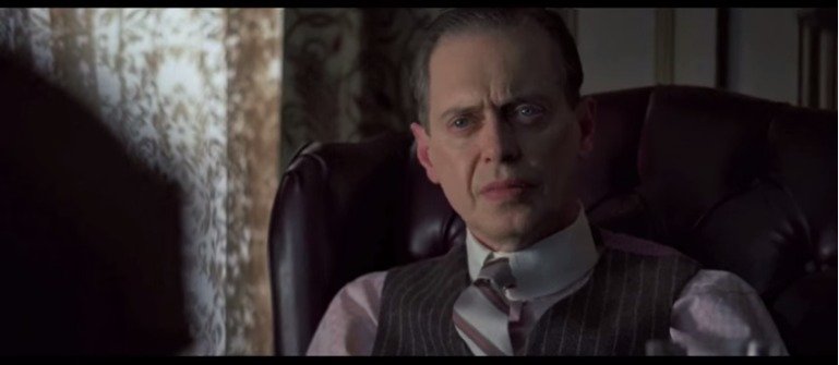 Steve Buscemi jako Christian Grey