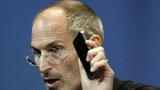 Steve Jobs o novém iPhonu: Nejsme perfektní!