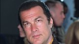 Seagal je nevinný: Žaloba za sexuální obtěžování byla zamítnuta