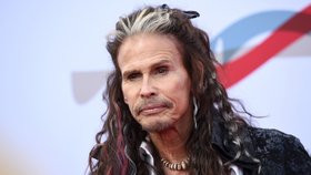 Steven Tyler z Aerosmith musí před soud: Sexuálně napadl nezletilou dívku?!