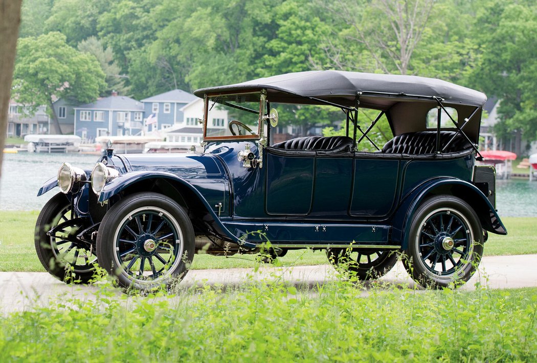 Stevens-Duryea Model C-Six 5-passenger Touring (1913)