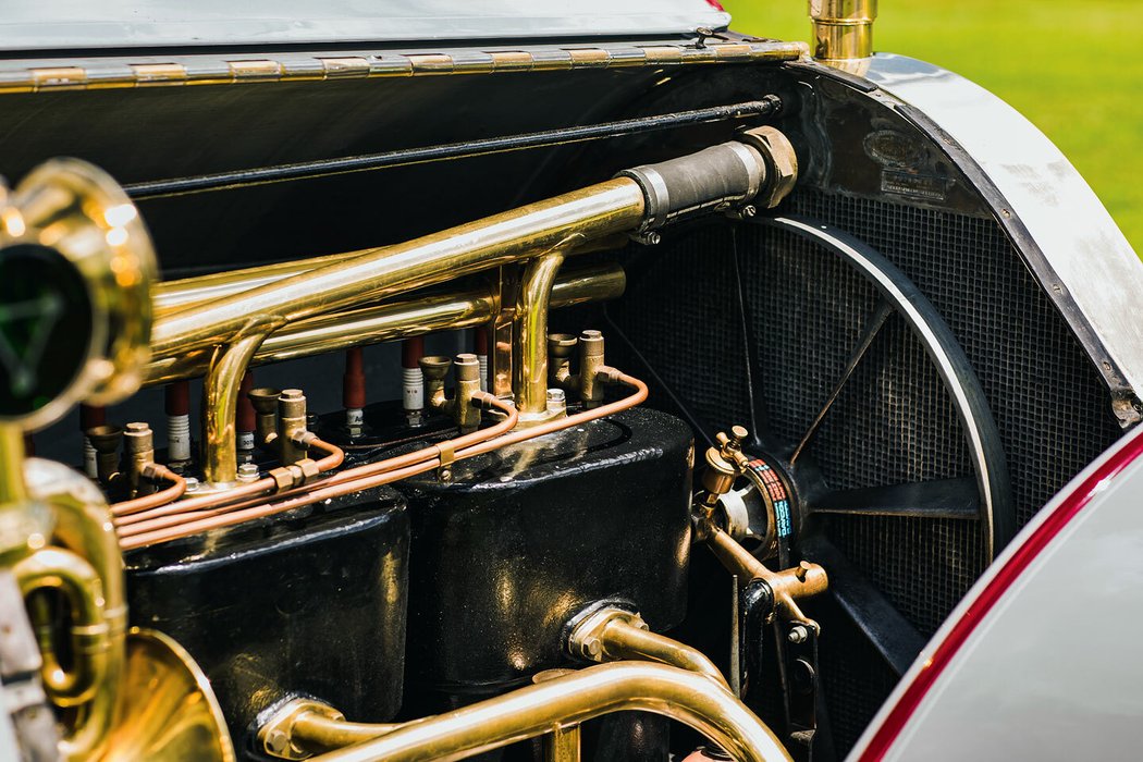 Stevens-Duryea Model C-Six 5-passenger Touring (1913)