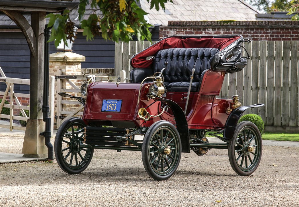 Stevens-Duryea Model L Stanhope (1903)