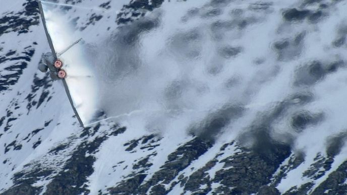 Stíhačka F/A-18 švýcarského letectva Stíhačka F/A-18 švýcarského letectva