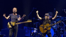 Sting musel odložit pražský koncert s Paulem Simonem kvůli těžké chřipce