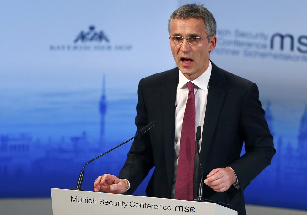 Šéf NATO Stoltenberg na Mnichovské bezpečnostní konferenci