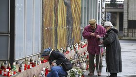 Smutek za oběti důlního neštěstí: V Dole ČSM Stonava na Karvinsku 20.12.2018 zahynulo 12 polských a jeden český horník.