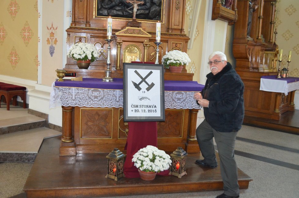 S předstihem tří týdnů uctili ve stonavském kostele třináct obětí loňského důlního neštěstí v Dole ČSM