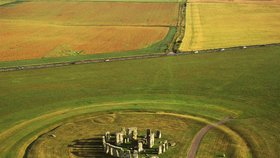 Letecký pohled na anglické Stonehenge