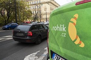 Oblíbený český prodejce Rohlík.cz: Únik dat zákazníků!