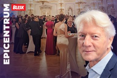„Mistr etiketa“ Špaček: Lidé si po vyznamenání slévali pití