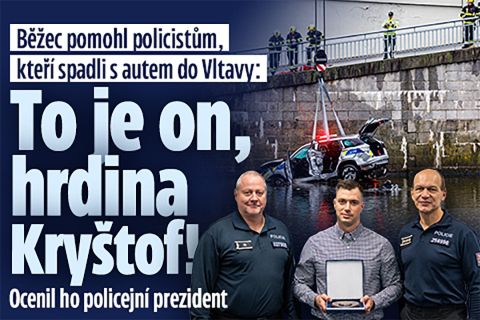 Hrdina Kryštof! Pomohl policistům, kteří spadli do Vltavy