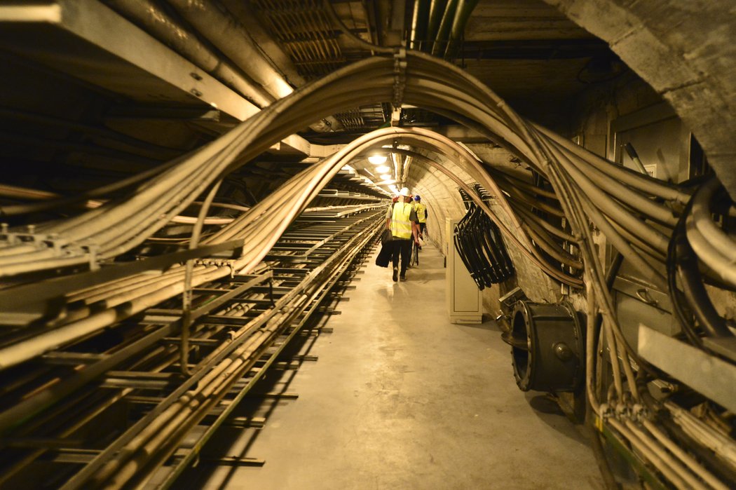 Prohlídka Strahovského tunelu včetně zázemí a podzemního komplexu.