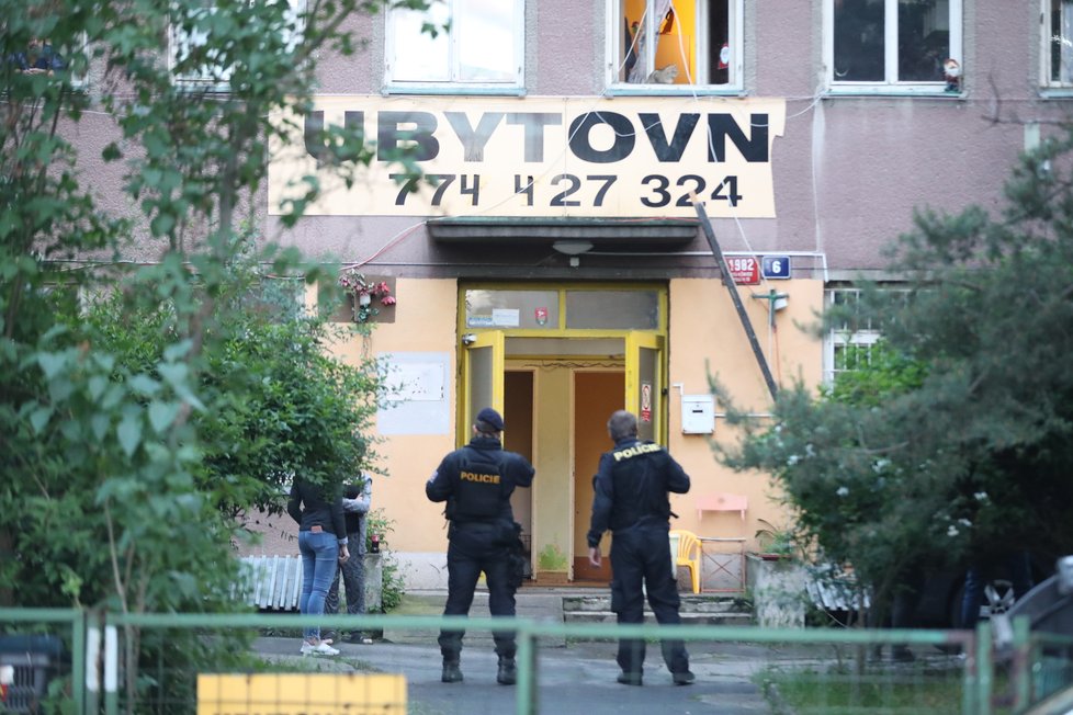 Vražda na ubytovně v pražských Strašnicích? Smrt muže vyšetřují kriminalisté.