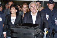 Strauss-Kahn je volný a zpět v Paříži