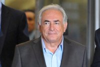 Strauss-Kahn obviněný ze sexu s pokojskou volný