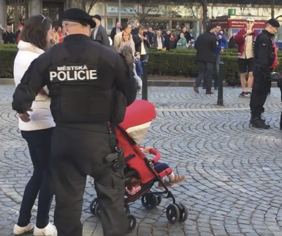 Městská policie pomáhá i turistům